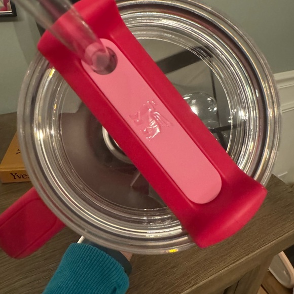 Stanley Pink Quencher H2.0 Tumbler - Picture 4 of 8